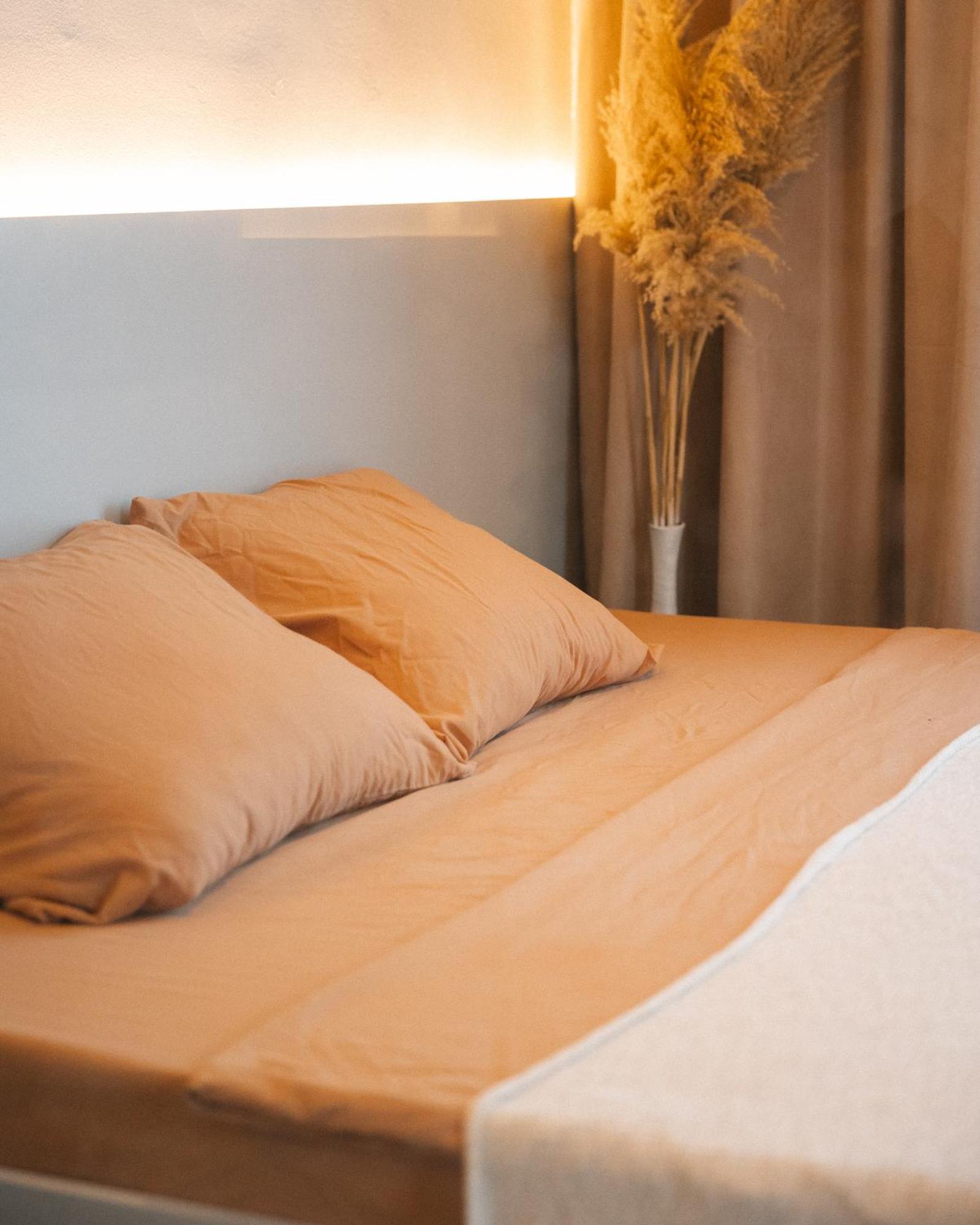 Etern Apart Hotel พริสตีนา ภายนอก รูปภาพ